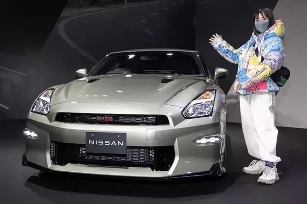 「日産が新型「GT-R」を発表！ 限定仕様車とNISMOチューンをアイドルが最速チェック！」の画像