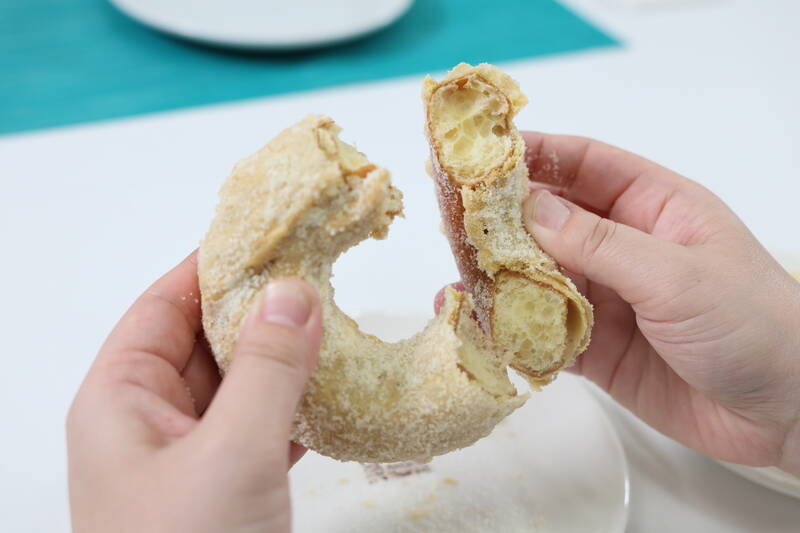 【本日】ミスド「サクぽふん」発売。サクッ、ぽふっの2つの食感