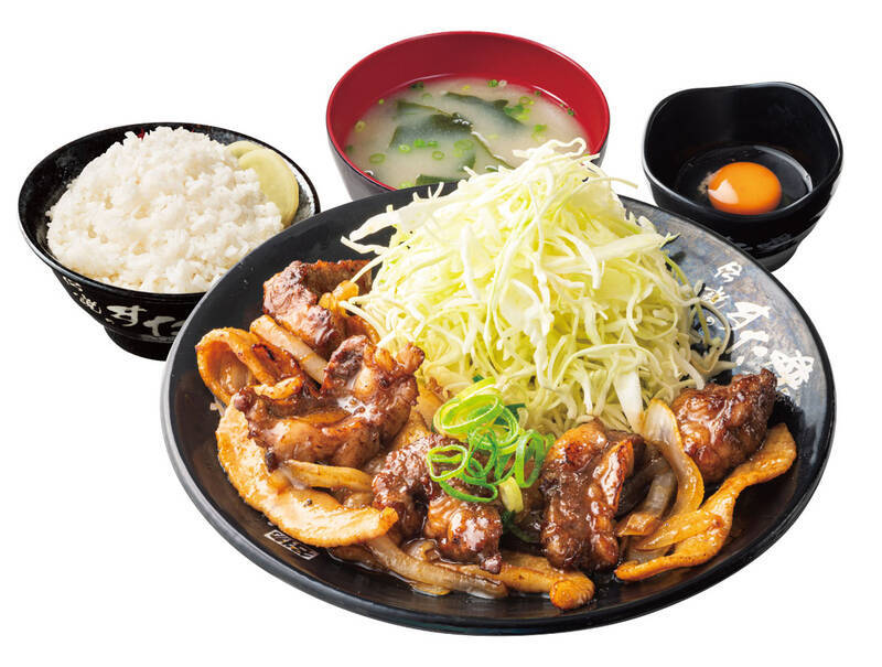 500g超のガッツリ系！厚切り牛カルビ×豚トロの肉まみれコンビ丼