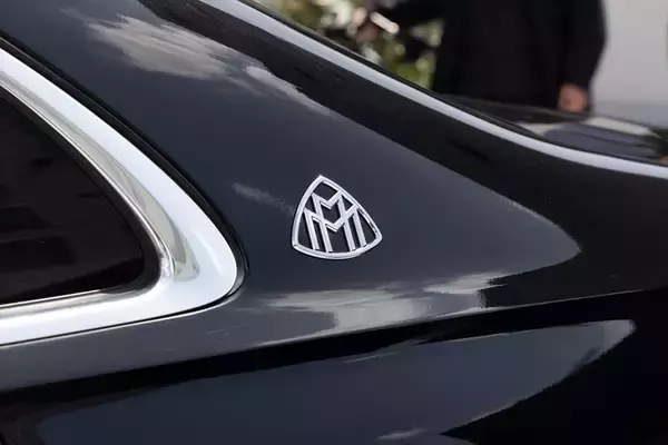 「アジア初上陸！ 表参道のど真ん中でメルセデスの世界観と「I’m donut?」が楽しめる新スポットオープン！」の画像