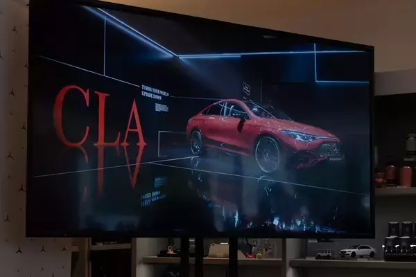 「アジア初上陸！ 表参道のど真ん中でメルセデスの世界観と「I’m donut?」が楽しめる新スポットオープン！」の画像