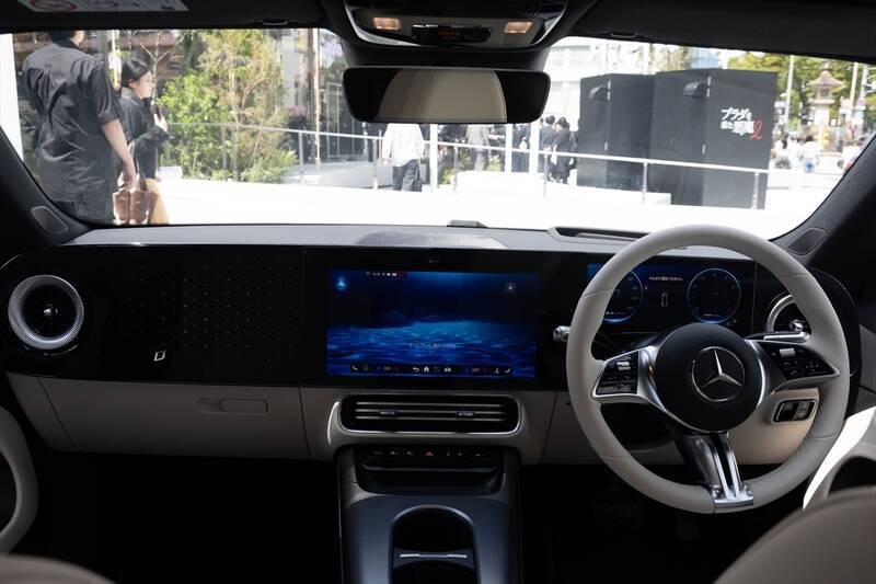 アジア初上陸！ 表参道のど真ん中でメルセデスの世界観と「I’m donut?」が楽しめる新スポットオープン！