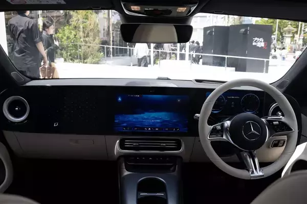 「アジア初上陸！ 表参道のど真ん中でメルセデスの世界観と「I’m donut?」が楽しめる新スポットオープン！」の画像