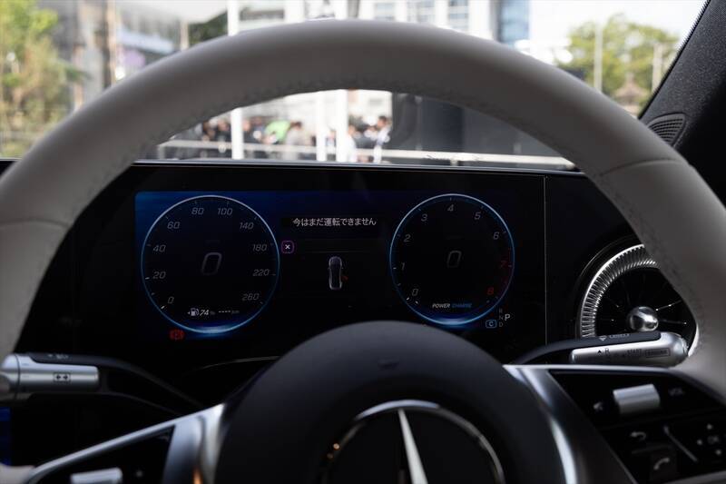 アジア初上陸！ 表参道のど真ん中でメルセデスの世界観と「I’m donut?」が楽しめる新スポットオープン！