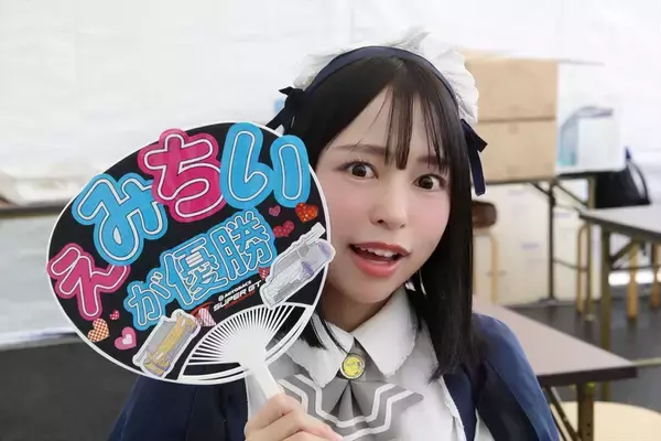 「レース観戦の最新トレンドは「推し活」!? SUPER GTで現役アイドルが“推される側”から“推す側”になってみた」の画像