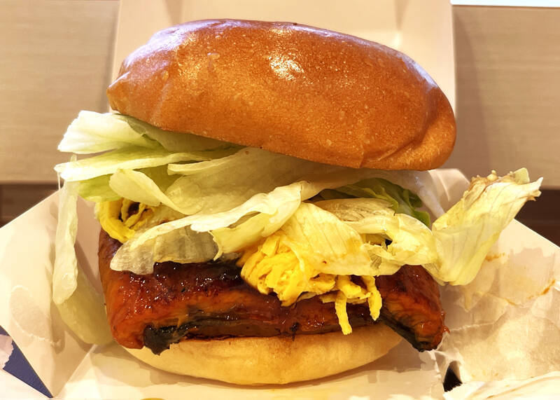 【本日】990円「うな丼バーガー」が今年も！ 気になる味は？