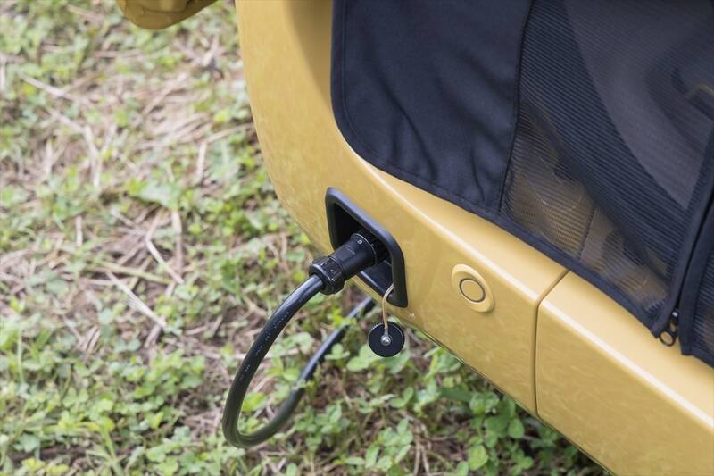 「NSXでキャンプ」は実在した!? テールゲートに荷物を詰め込むスーパーカー・アウトドアの衝撃