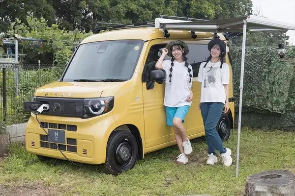 「「NSXでキャンプ」は実在した!? テールゲートに荷物を詰め込むスーパーカー・アウトドアの衝撃」の画像