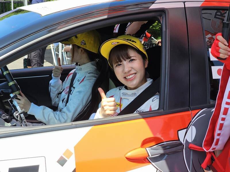週末レースクイーンの赤城ありさ、走り屋の聖地・渋川伊香保でラリーデビュー！