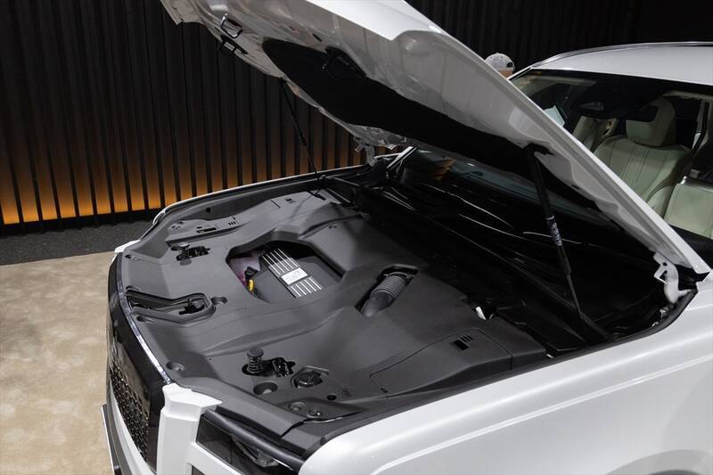 新型「センチュリー」は日本のおもてなしと匠の技が融合した選ばれし者の車