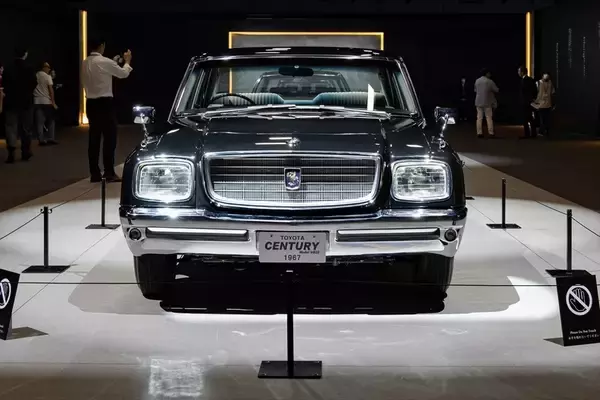 「新型「センチュリー」は日本のおもてなしと匠の技が融合した選ばれし者の車」の画像