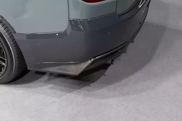「新型「センチュリー」は日本のおもてなしと匠の技が融合した選ばれし者の車」の画像
