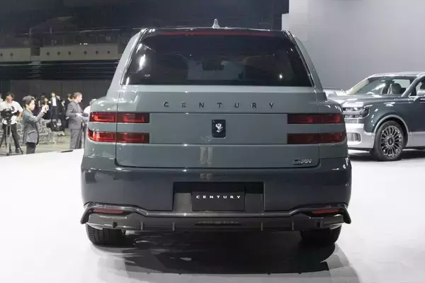 「新型「センチュリー」は日本のおもてなしと匠の技が融合した選ばれし者の車」の画像