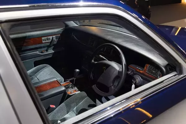 「新型「センチュリー」は日本のおもてなしと匠の技が融合した選ばれし者の車」の画像