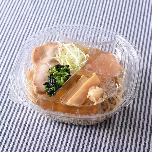 「行列店「ほたて日和」監修！冷やし麺＆「女将の気まぐれおむすび」がファミマに」の画像