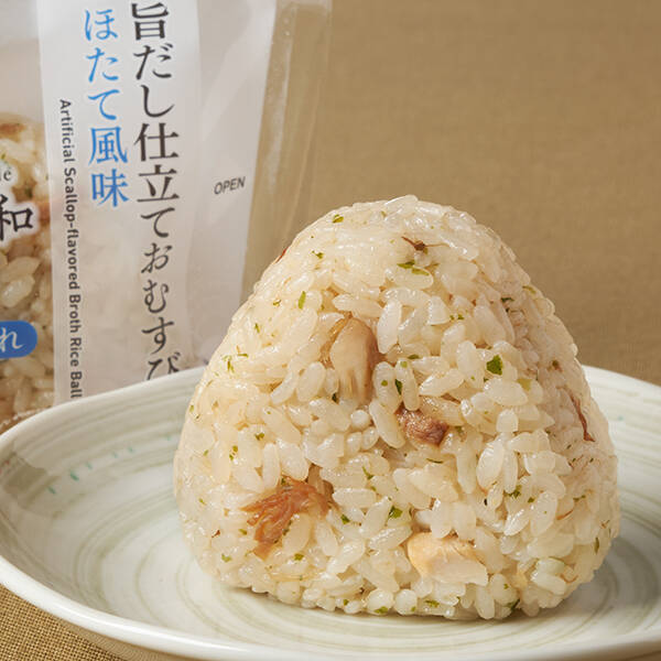 行列店「ほたて日和」監修！冷やし麺＆「女将の気まぐれおむすび」がファミマに