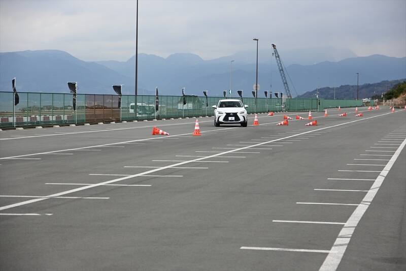 ブリヂストンから「アレンザLX200」と「フィネッサHB01」の新世代タイヤが登場！