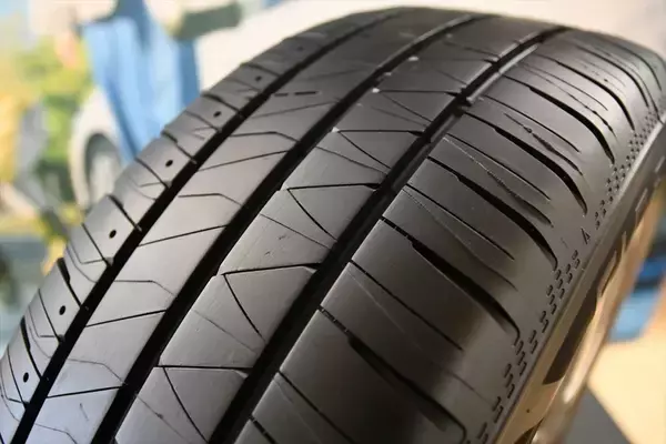 「ブリヂストンから「アレンザLX200」と「フィネッサHB01」の新世代タイヤが登場！」の画像