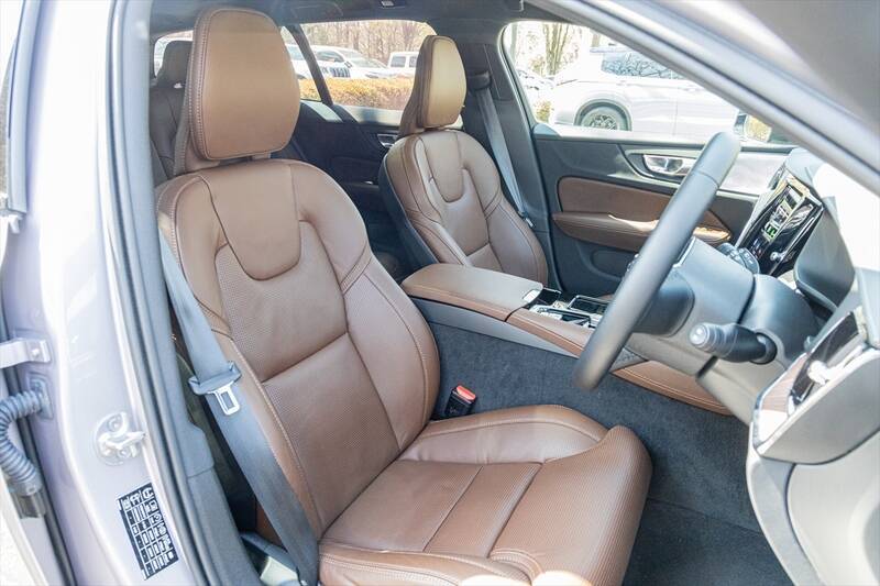 日本で10番目に売れている輸入車がスウェーデンのボルボ「V60」って知ってた？