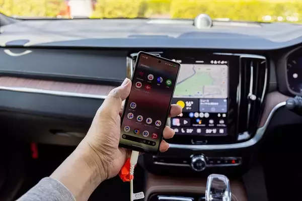 「日本で10番目に売れている輸入車がスウェーデンのボルボ「V60」って知ってた？」の画像