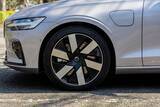 「日本で10番目に売れている輸入車がスウェーデンのボルボ「V60」って知ってた？」の画像98