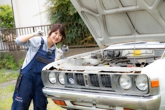 【旧車レストア】いきなりレア部品を買うのはNG!? ど素人が「整備解説書」を一番最初に買うべき理由