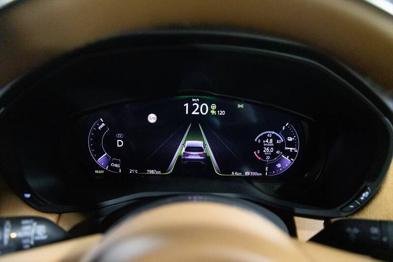 超低燃費のディーゼルか、静粛性とAC電源のPHEVか。マツダ「CX-60」で1200km走って見えた選び方の正解