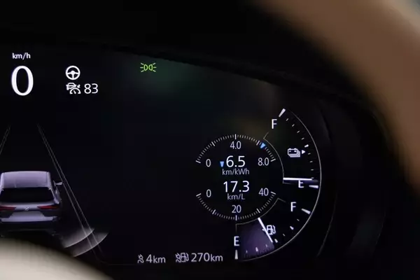 「超低燃費のディーゼルか、静粛性とAC電源のPHEVか。マツダ「CX-60」で1200km走って見えた選び方の正解」の画像