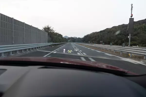 「超低燃費のディーゼルか、静粛性とAC電源のPHEVか。マツダ「CX-60」で1200km走って見えた選び方の正解」の画像