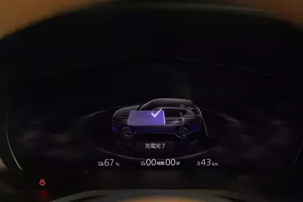 「超低燃費のディーゼルか、静粛性とAC電源のPHEVか。マツダ「CX-60」で1200km走って見えた選び方の正解」の画像