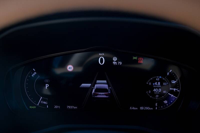 超低燃費のディーゼルか、静粛性とAC電源のPHEVか。マツダ「CX-60」で1200km走って見えた選び方の正解