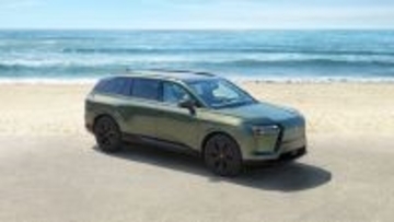 レクサス初のBEV3列SUV「TZ」世界初公開　航続距離は620km、これはまさに“走るラウンジ”！