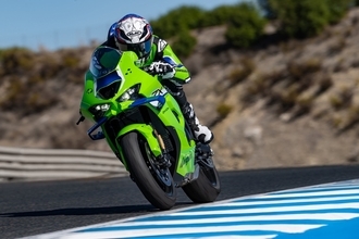 みんな大好き、カワサキNinjaの新型「ZX-10R／ZX-10RR」国内発売へ！ 大きなウイングレットが迫力満点！