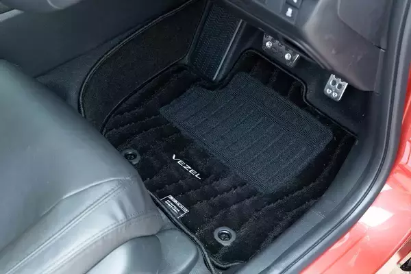 「個性を主張せよ！ HondaのSUV「VEZEL」純正アクセサリーを一挙紹介」の画像