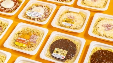 「ファミマ・ザ・カルボナーラ」爆誕！太さ1.6mm麺を使用した“もちっとパスタ”