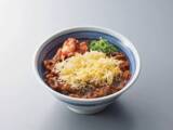 「ジューシーなカルビ×とろ〜りチーズの背徳“カルビ丼”と“カルビラーメン”」の画像2