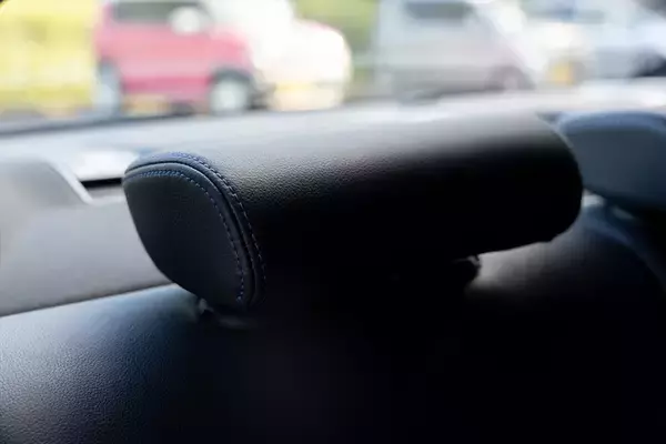 「予算700万円台からの輸入セダン選び。BMW「3シリーズ」がメルセデス「Cクラス」より“運転が楽しい”理由」の画像