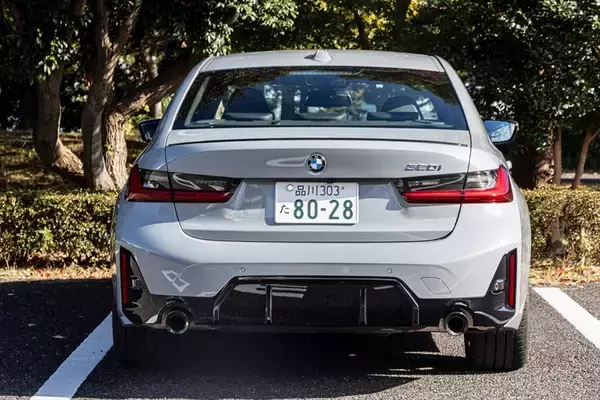 「予算700万円台からの輸入セダン選び。BMW「3シリーズ」がメルセデス「Cクラス」より“運転が楽しい”理由」の画像