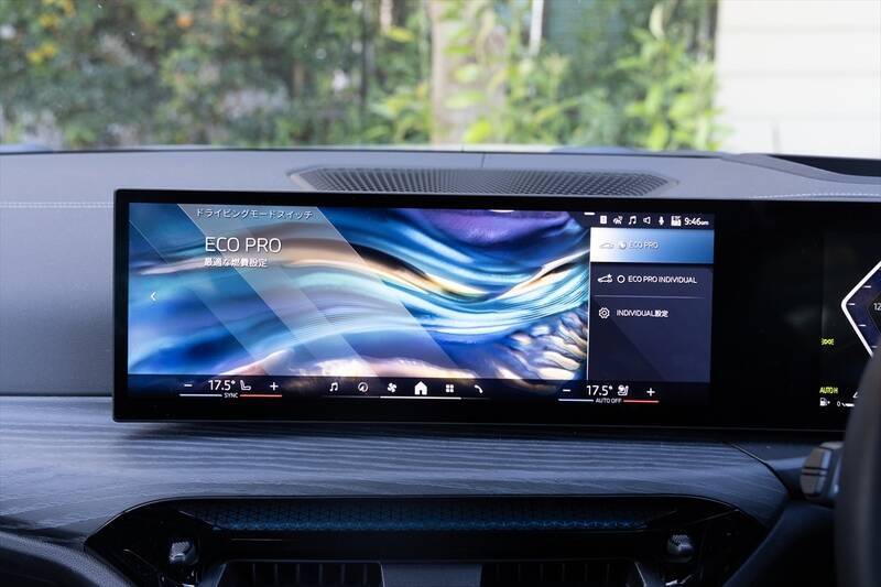 予算700万円台からの輸入セダン選び。BMW「3シリーズ」がメルセデス「Cクラス」より“運転が楽しい”理由