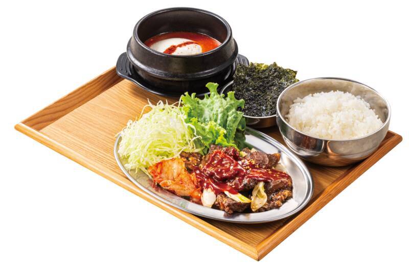 【本日】スンドゥブ専門店の「ヤンニョムカルビ定食」がおいしそ！ 甘辛カルビでご飯止まらないやつ