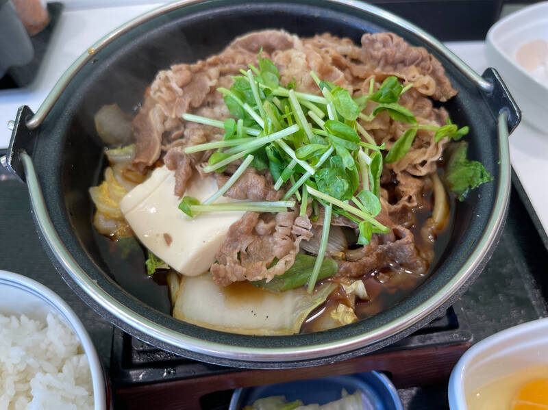 【鍋祭】吉野家「牛すき鍋膳」はご飯おかわり無料！今なら10％オフだってよ