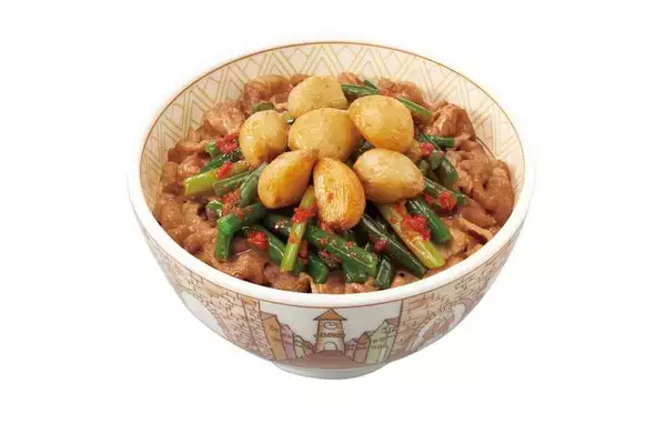 「スタミナ爆発！すき家「ニンニクの芽牛丼」復活、ダブル＆トリプルニンニクも」の画像