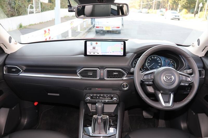 新型もいいけどマツダのSUV「CX-5 ブラックセレクション」は300万円台で手に入る高コスパモデル