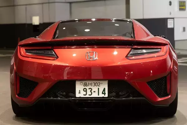 「クルマは乗らなきゃわからない！ HondaのRQがNSXに乗ってお勉強」の画像