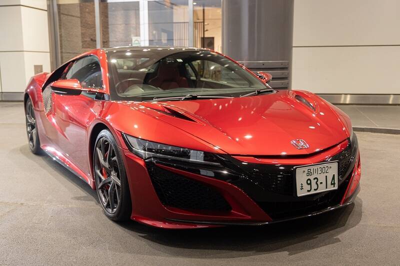 クルマは乗らなきゃわからない！ HondaのRQがNSXに乗ってお勉強