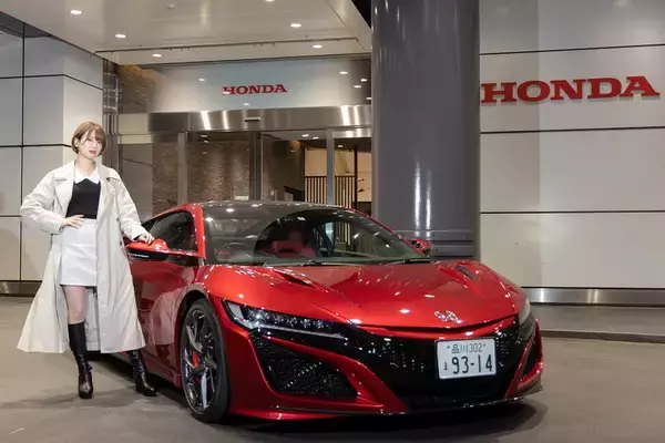 「クルマは乗らなきゃわからない！ HondaのRQがNSXに乗ってお勉強」の画像