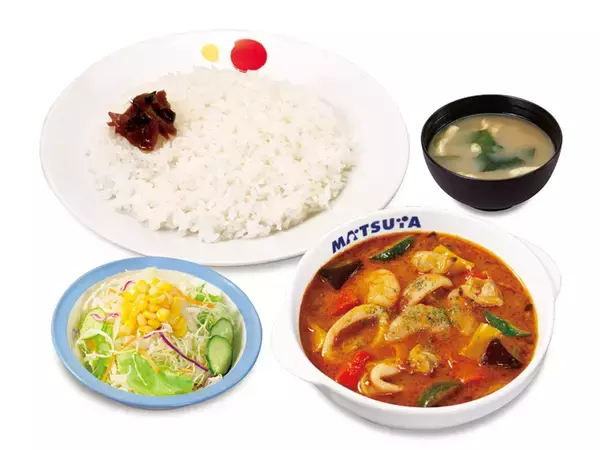 「ごろごろぷりぷりの海鮮が復活販売！ 松屋「海鮮ごろごろシーフードカレー」」の画像