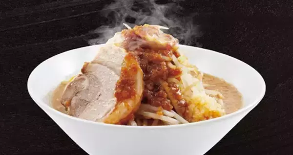 「1000kcal超え、箸が止まらない「にんにく背脂醤油ラーメン」待望の復活！」の画像
