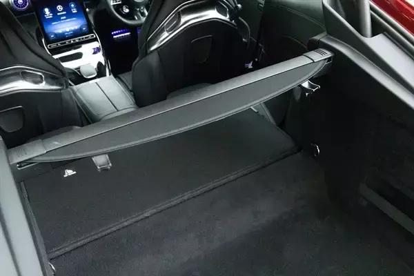 「ポルシェ 911を凌駕？ 「Mercedes-AMG GT43」は後席と大容量荷室を持つ速くて実用的なスポーツカー」の画像