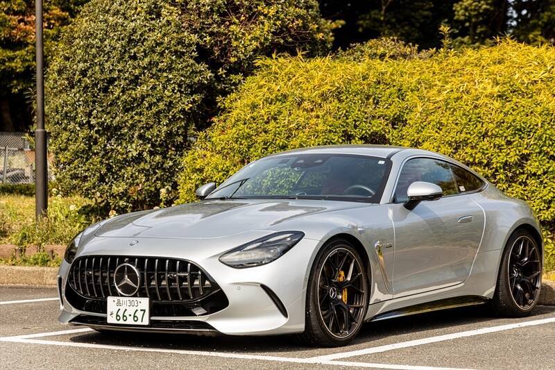 ポルシェ 911を凌駕？ 「Mercedes-AMG GT43」は後席と大容量荷室を持つ速くて実用的なスポーツカー